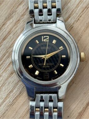 Seiko Vintage Ladies Watch Black Checkered Dial Two-Tone Bracelet Case New Batt